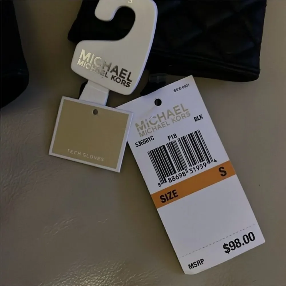 MICHAEL | MICHAEL KORS | black quilted gloves NWT $98